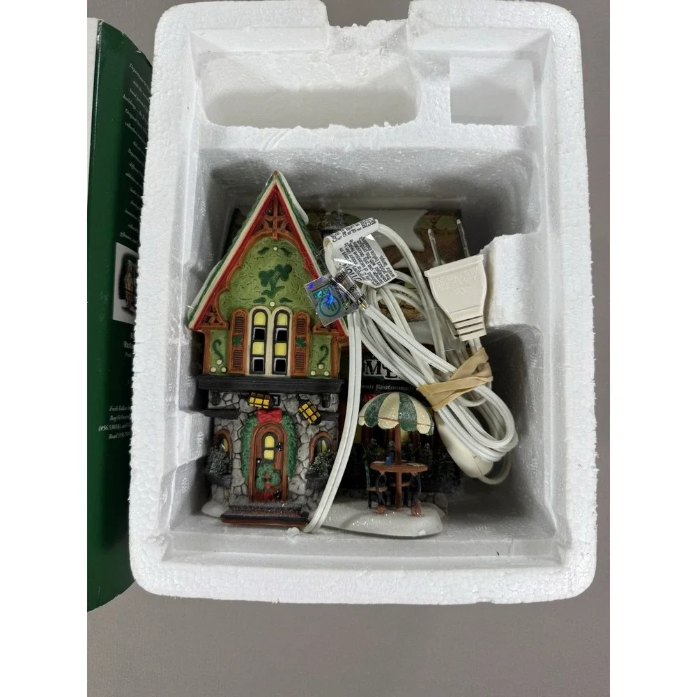 Dept 56 North Pole McElfin's Irish Restaurant & Gifts Christmas Lighted Village